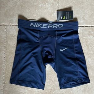 NikePro training short